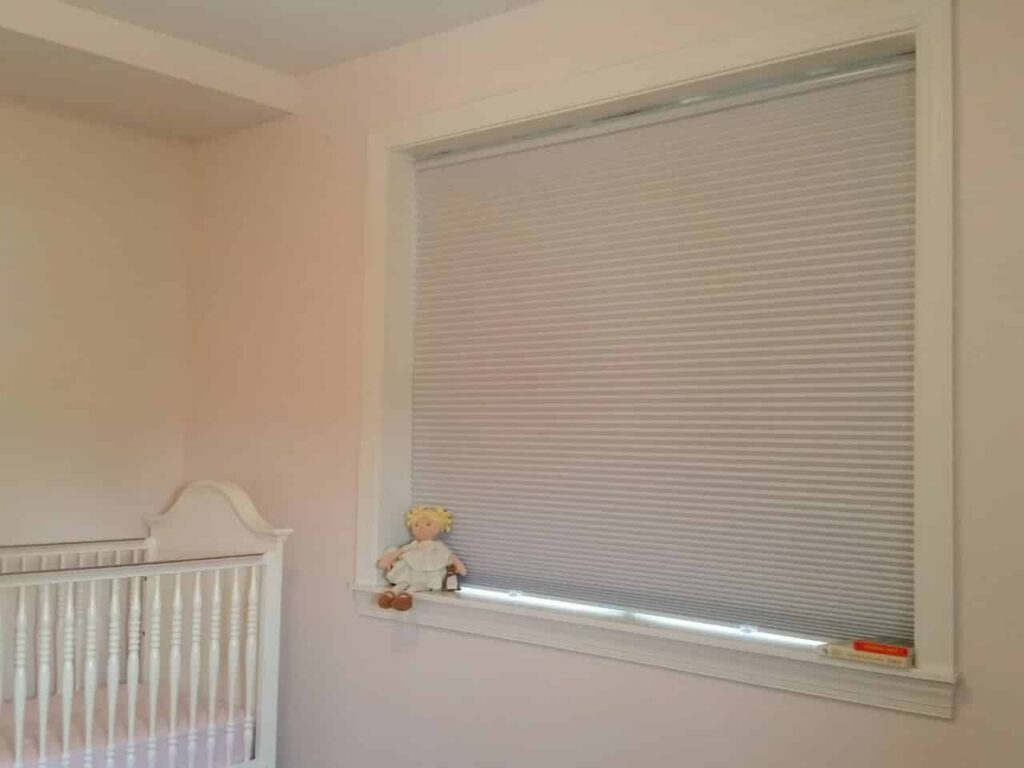 do blackout blinds keep heat out